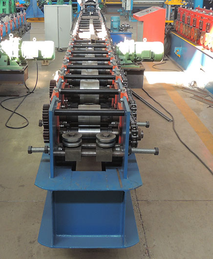 Color Coated Steel Light Gauge Steel C U Truss Roll Forming Machine.JPG