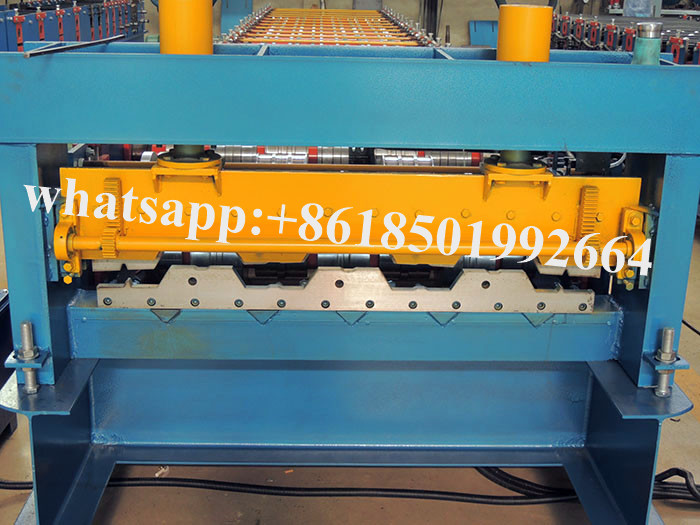 Indonesia Model Galvanized Ecodeck Profile Roll Forming Machine.jpg