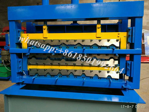 Automatic Multi Triple Layer Portable Metal Roofing Panel Tile Cold Roll Forming Machine.jpg