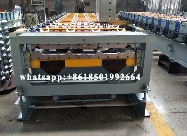 America Quality Metal Trapezoidal Roofing Tile Sheet Making Machine.jpg