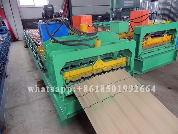 820 Aluminum Corrugating Roof Tile Roll Forming Machine For Step Tile Roofing Sheet.JPG