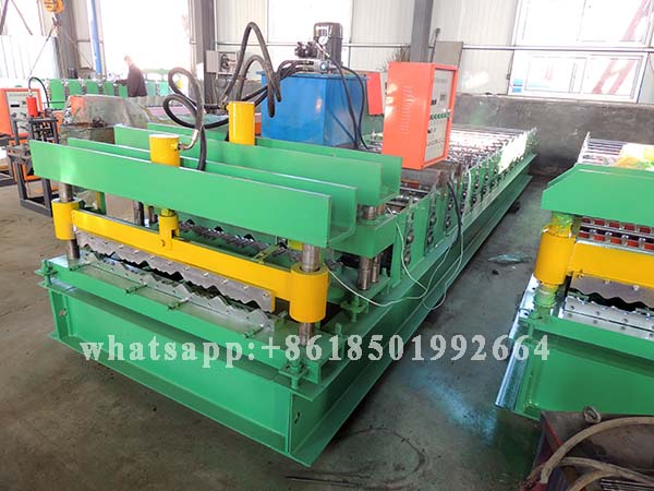 820 Aluminum Corrugating Roof Tile Roll Forming Machine For Step Tile Roofing Sheet.JPG 820 Aluminum Corrugating Roof Tile Roll Forming Machine For Step Tile Roofing Sheet.JPG