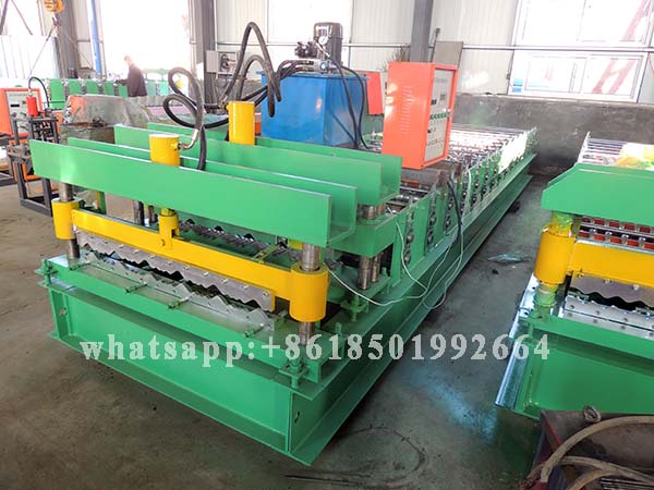 820 Aluminum Corrugating Roof Tile Roll Forming Machine For Step Tile Roofing Sheet.JPG