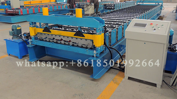 Singapore Popular Style Klip-lok Roof Panel Roll Forming Machine.JPG