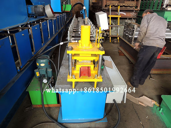 Galvanised Steel Rolling Shutter Strip Making Machine For Roller Doors.JPG