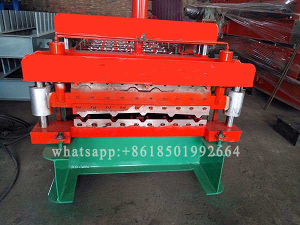 Pre-fabricated Roofing System Steel Panels Two Profiles Rolling Machine.jpg