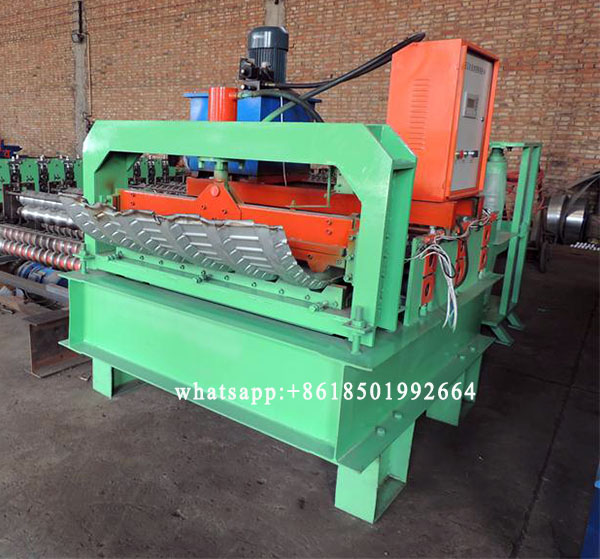 U-Roll Round Roofing Sheet Capping Machine In Malaysia.JPG